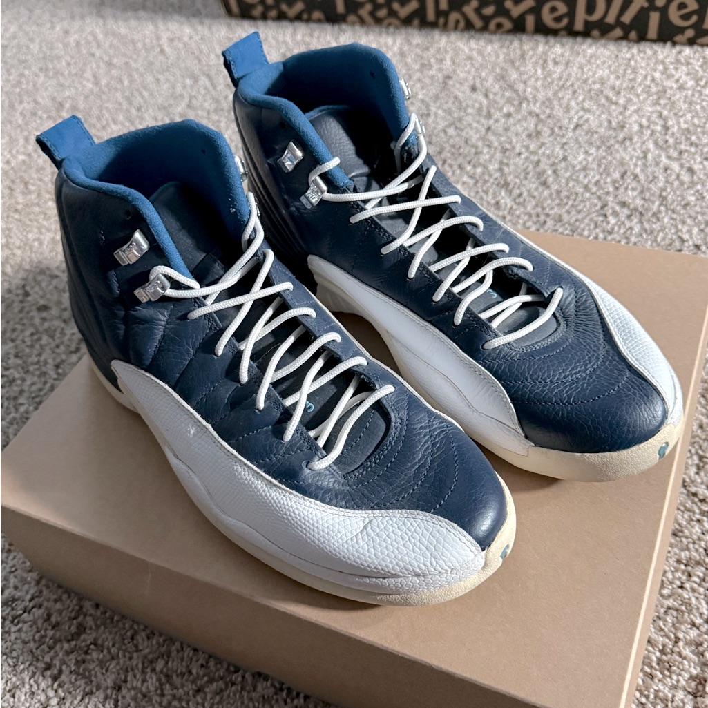 Air Jordan 12 Retro 'Obsidian' 2012